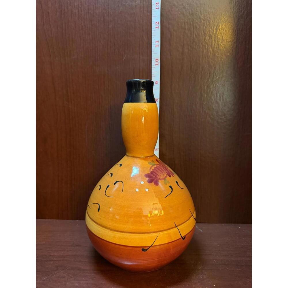 Romance by Nanette Vacher for Ambiance Collection Oil Jar - Picture 4 of 7